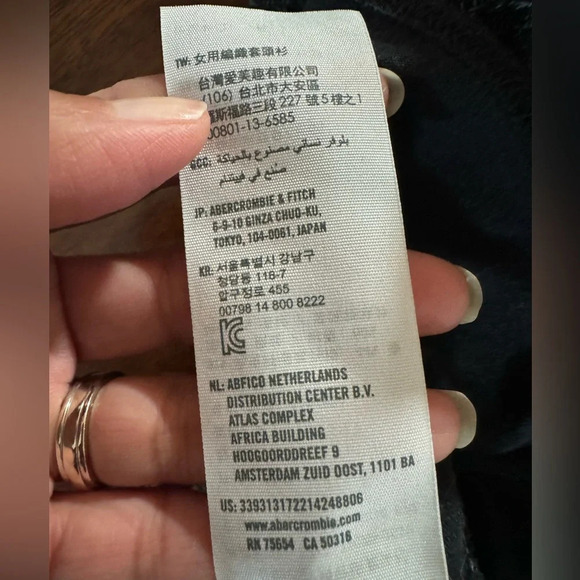 Hollister Sweater Women's Grey Knit Turtleneck Cold Shoulder Crop Top Small - Picture 9 of 9